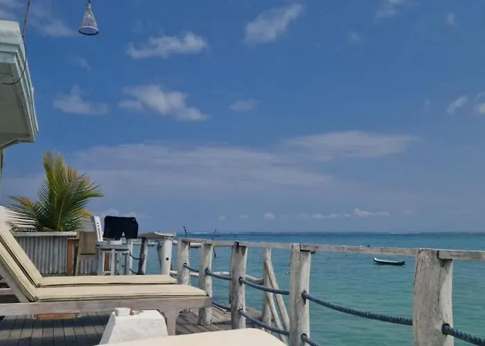 Rumah Marta Ceningan Island レンボンガン島