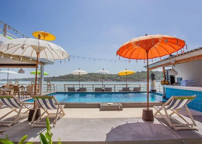 Rumah Marta Ceningan Island 3*