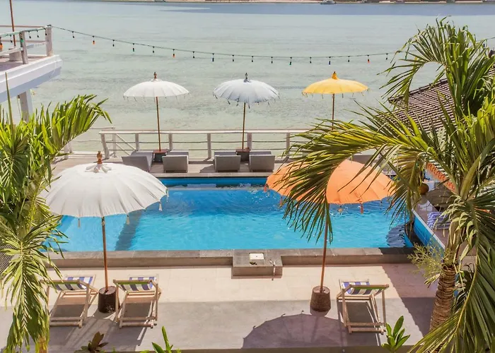 Rumah Marta Ceningan Island レンボンガン島